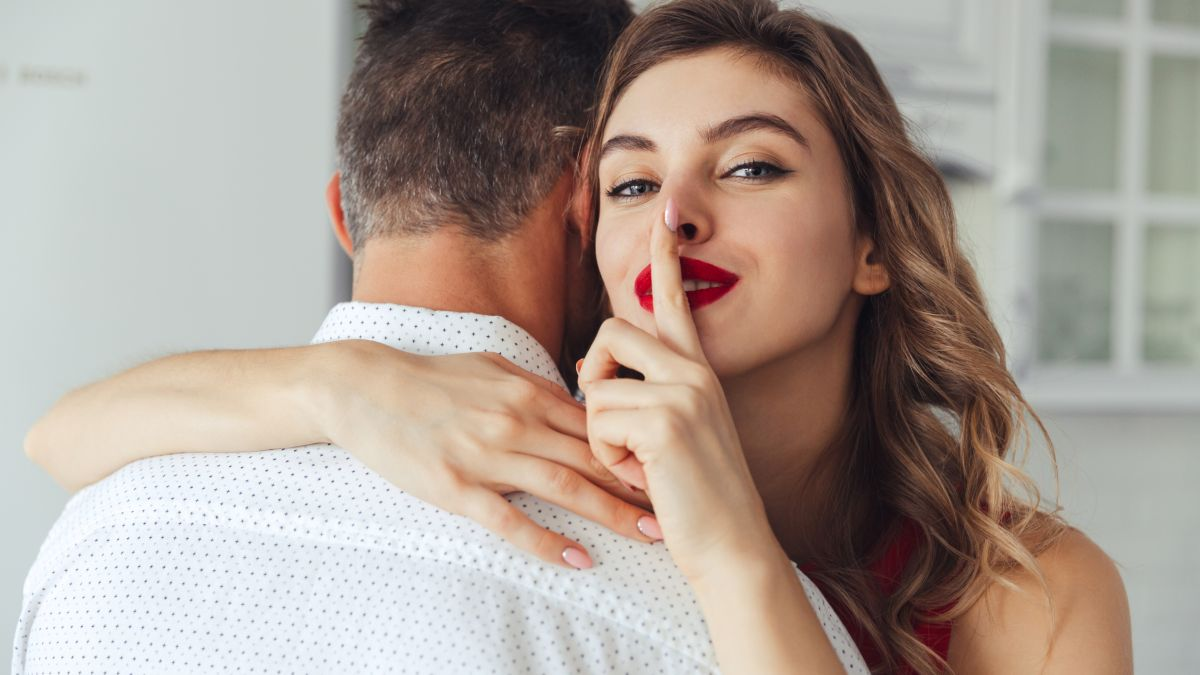 Психологи розгадали типаж закоханого одруженого чоловіка: 5 ознак